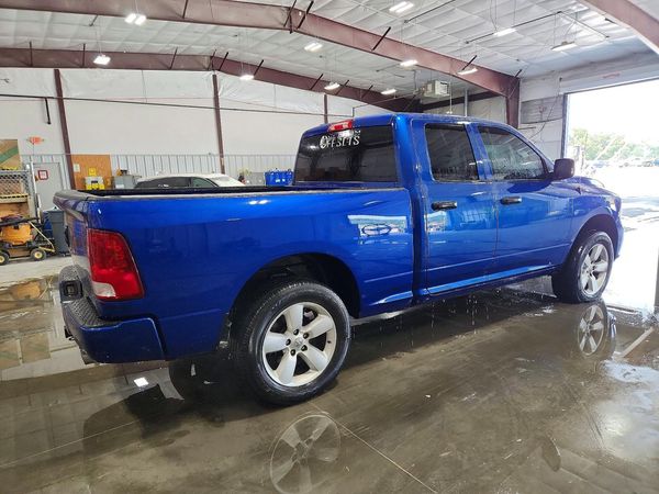 2014 RAM 1500 ST QUAD CAB 4X4