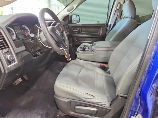 2014 RAM 1500 ST QUAD CAB 4X4