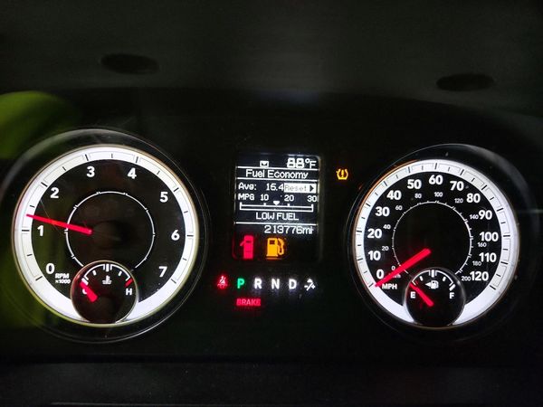 2014 RAM 1500 ST QUAD CAB 4X4
