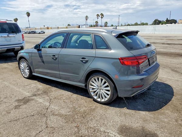 2017 AUDI A3 e-tron Premium
