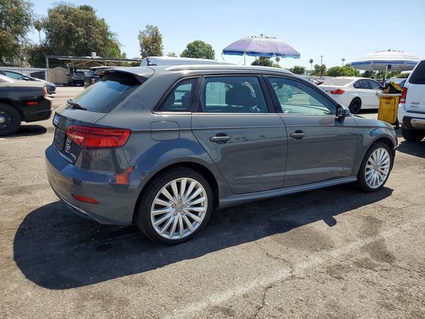 2017 AUDI A3 e-tron Premium