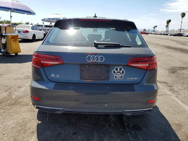 2017 AUDI A3 e-tron Premium