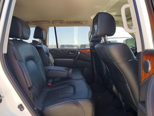 2015 INFINITI QX80