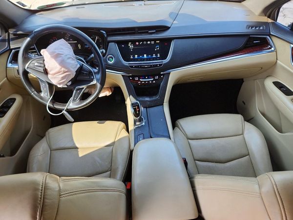 2018 CADILLAC XT5 Luxury