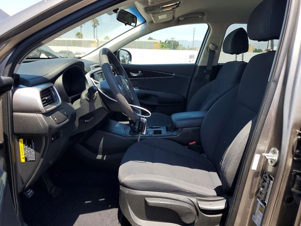 2018 KIA SORENTO L, LX