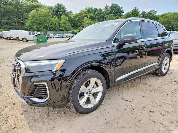 2025 AUDI Q7 quattro Premium