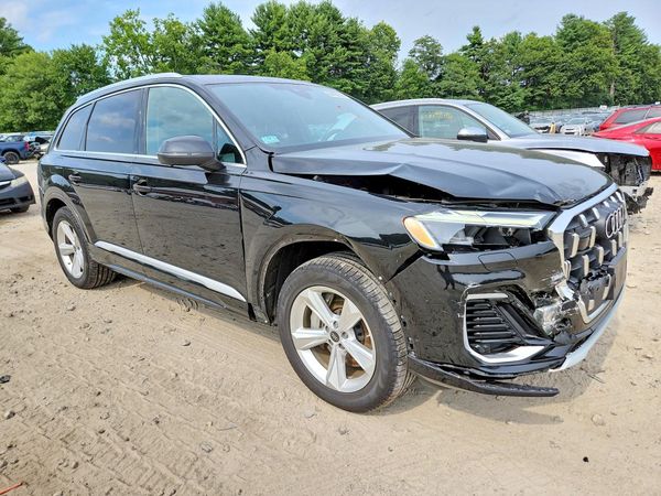 2025 AUDI Q7 quattro Premium