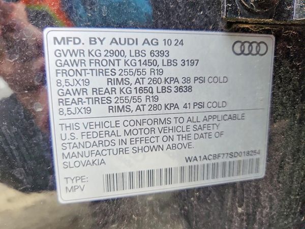 2025 AUDI Q7 quattro Premium