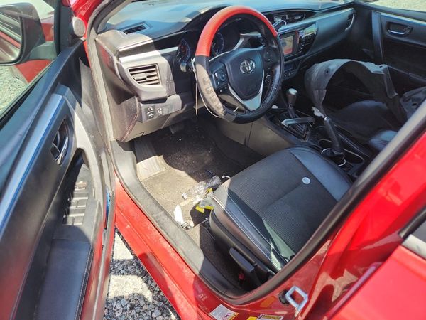 2016 TOYOTA COROLLA L/LE — CKPT