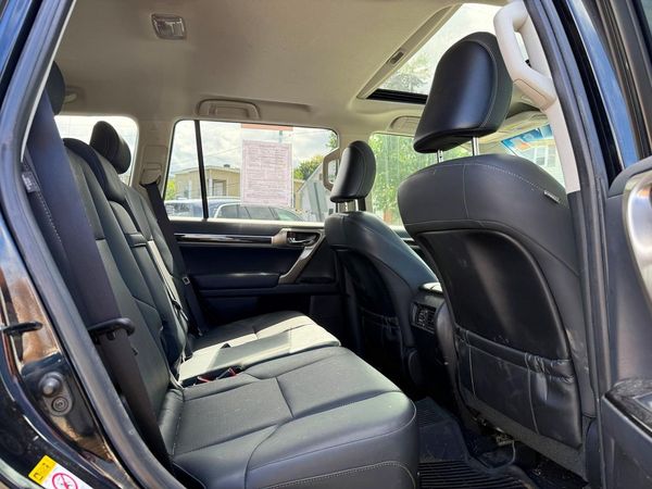 2017 LEXUS GX 460
