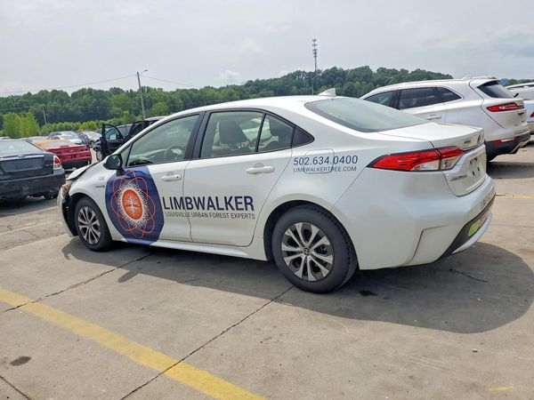2021 TOYOTA COROLLA LE