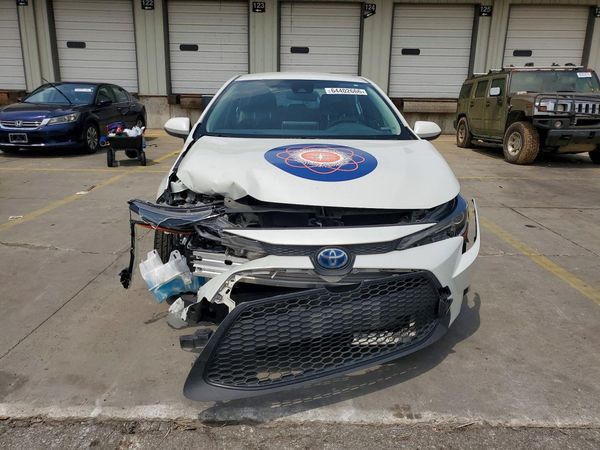 2021 TOYOTA COROLLA LE