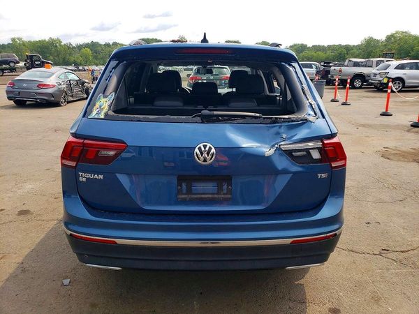 2018 VOLKSWAGEN TIGUAN SE, SEL