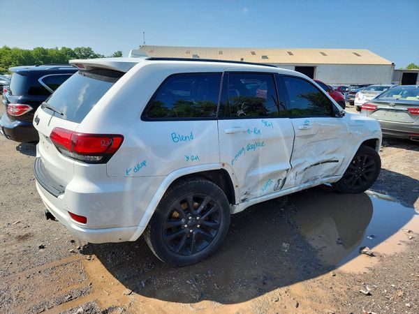 2018 JEEP GRAND CHEROKEE Laredo
