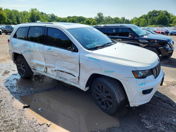 2018 JEEP GRAND CHEROKEE Laredo