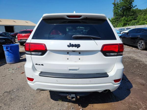 2018 JEEP GRAND CHEROKEE Laredo
