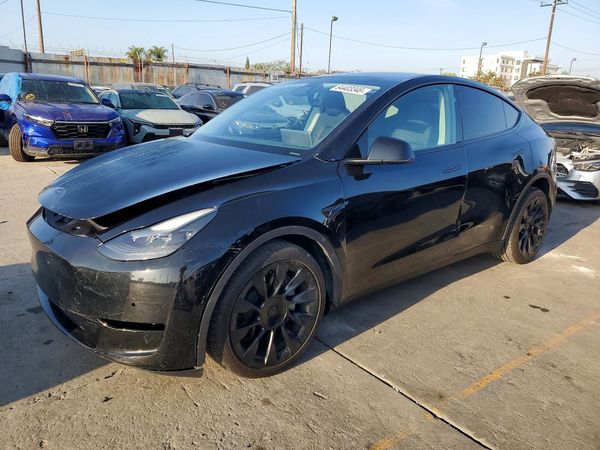 2024 TESLA MODEL Y
