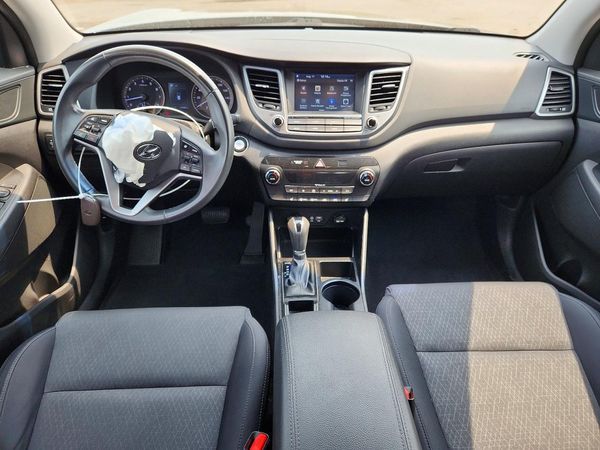 2018 HYUNDAI TUCSON