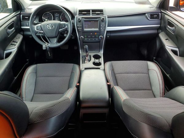 2016 TOYOTA CAMRY