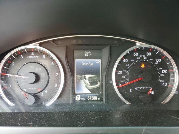 2016 TOYOTA CAMRY