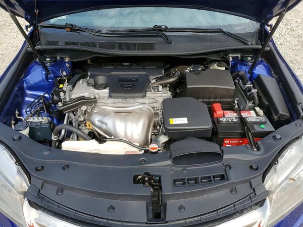 2016 TOYOTA CAMRY