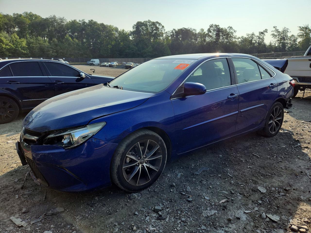 2015 TOYOTA CAMRY
