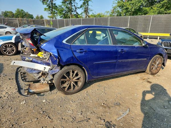 2015 TOYOTA CAMRY