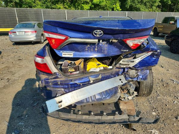 2015 TOYOTA CAMRY