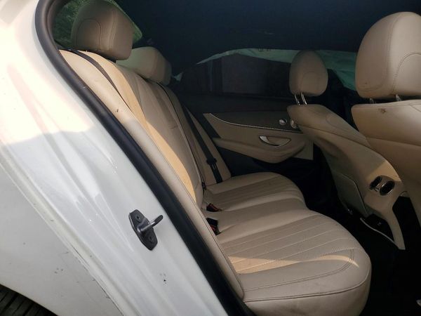 2017 MERCEDES-BENZ E