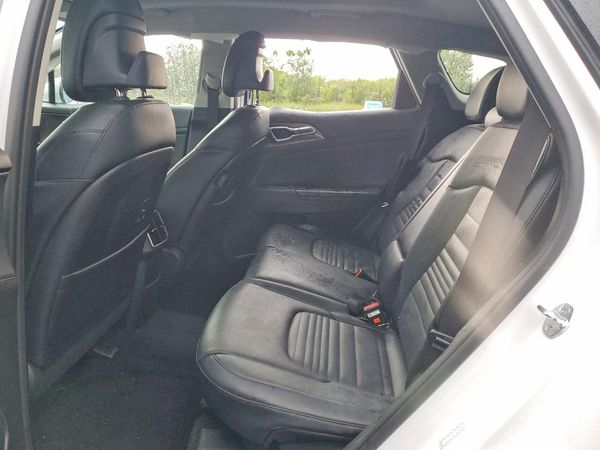 2023 KIA SPORTAGE SX-PRESTIGE or SX-P