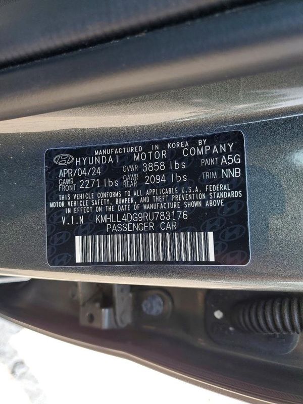 2024 HYUNDAI ELANTRA