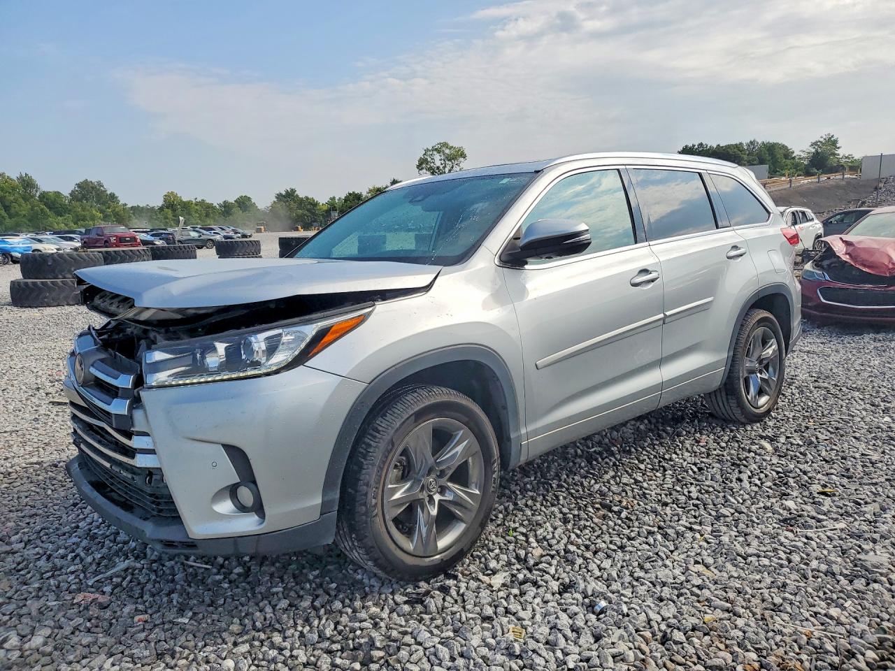 2018 TOYOTA HIGHLANDER