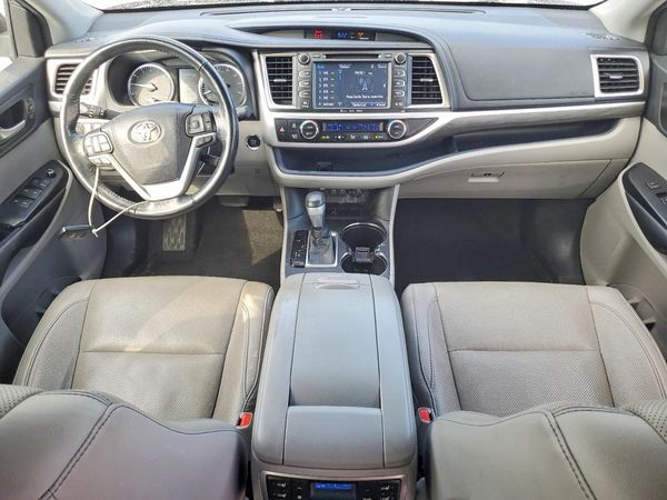 2018 TOYOTA HIGHLANDER