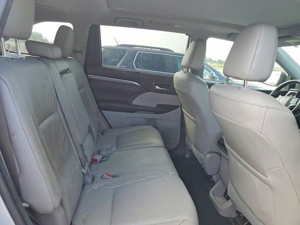 2018 TOYOTA HIGHLANDER