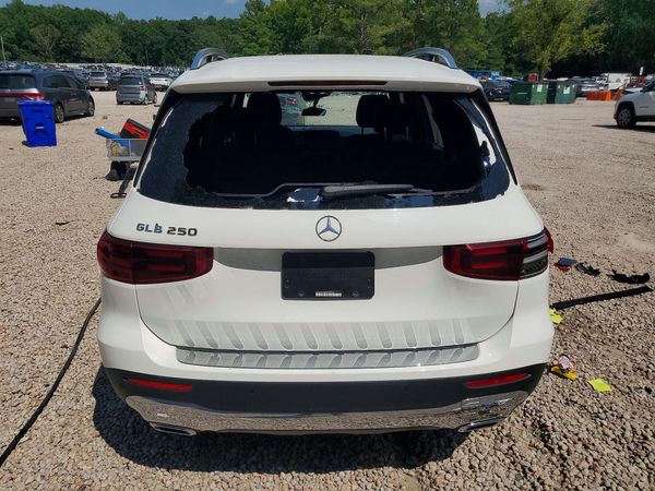 2024 MERCEDES-BENZ GLB GLB250