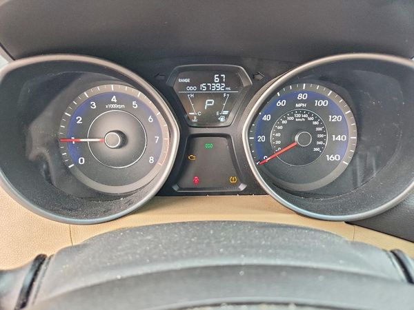 2012 HYUNDAI ELANTRA GLS(Middle grade)