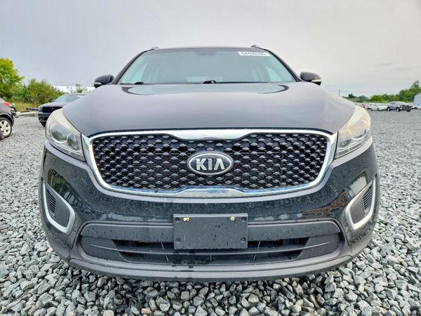 2017 KIA SORENTO L, LX