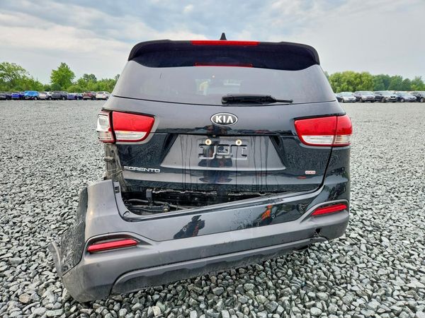 2017 KIA SORENTO L, LX