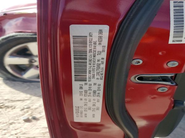 2015 RAM 1500 SLT CREW CAB 4X2