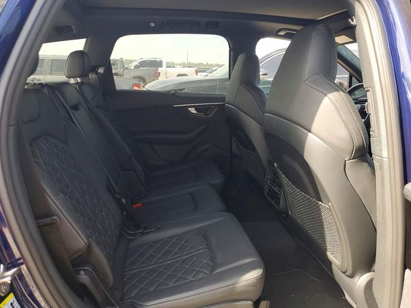 2024 AUDI SQ7