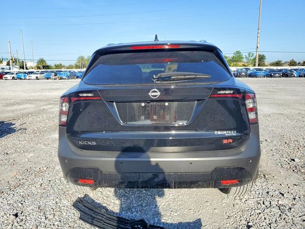 2025 NISSAN KICKS SR