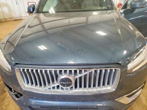 2023 VOLVO XC90 Plus Bright