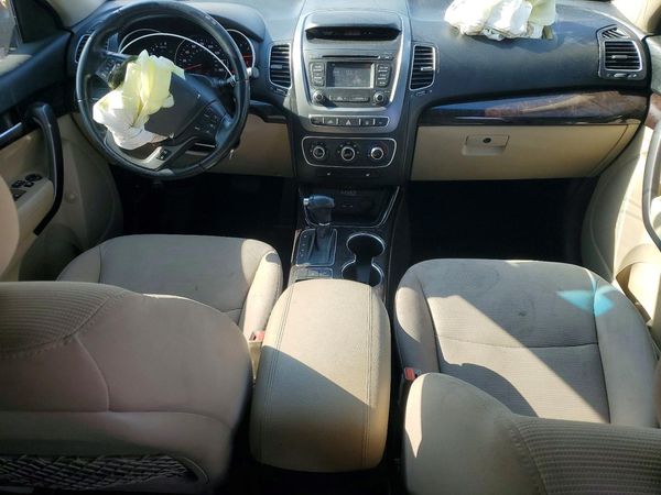 2014 KIA SORENTO Base/ LX