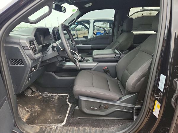 2025 FORD F150
