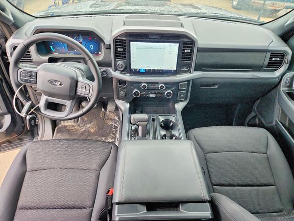 2025 FORD F150