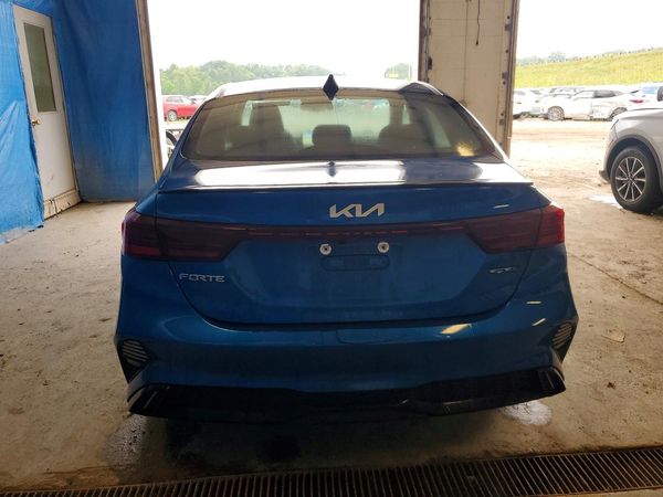 2022 KIA FORTE GT Line