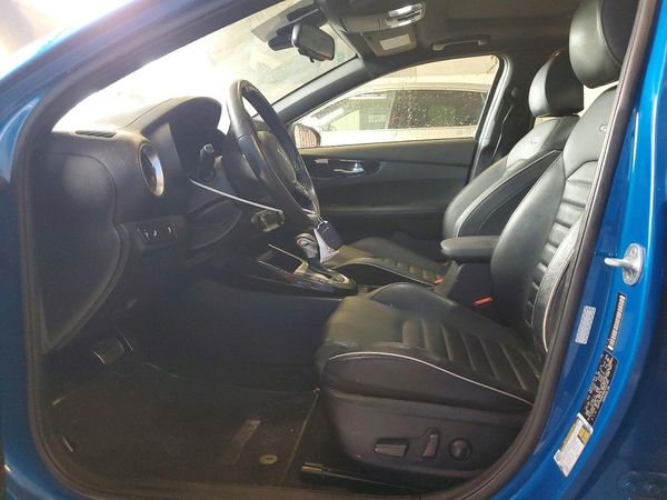 2022 KIA FORTE GT Line
