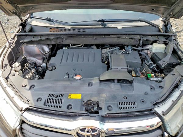 2016 TOYOTA HIGHLANDER Base/Hybrid