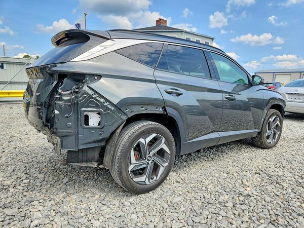 2022 HYUNDAI TUCSON