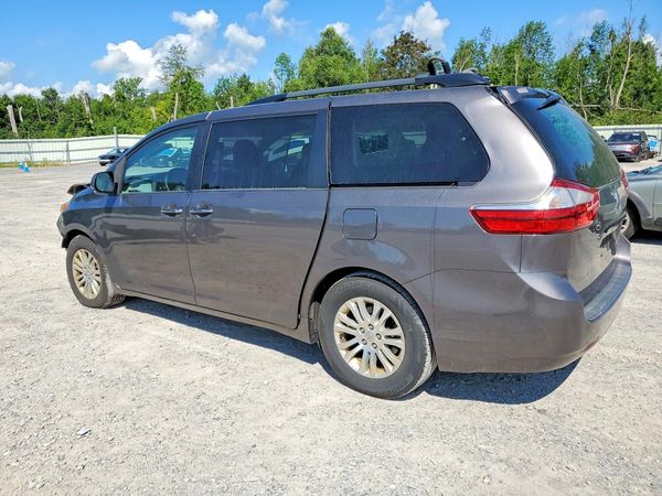 2015 TOYOTA SIENNA